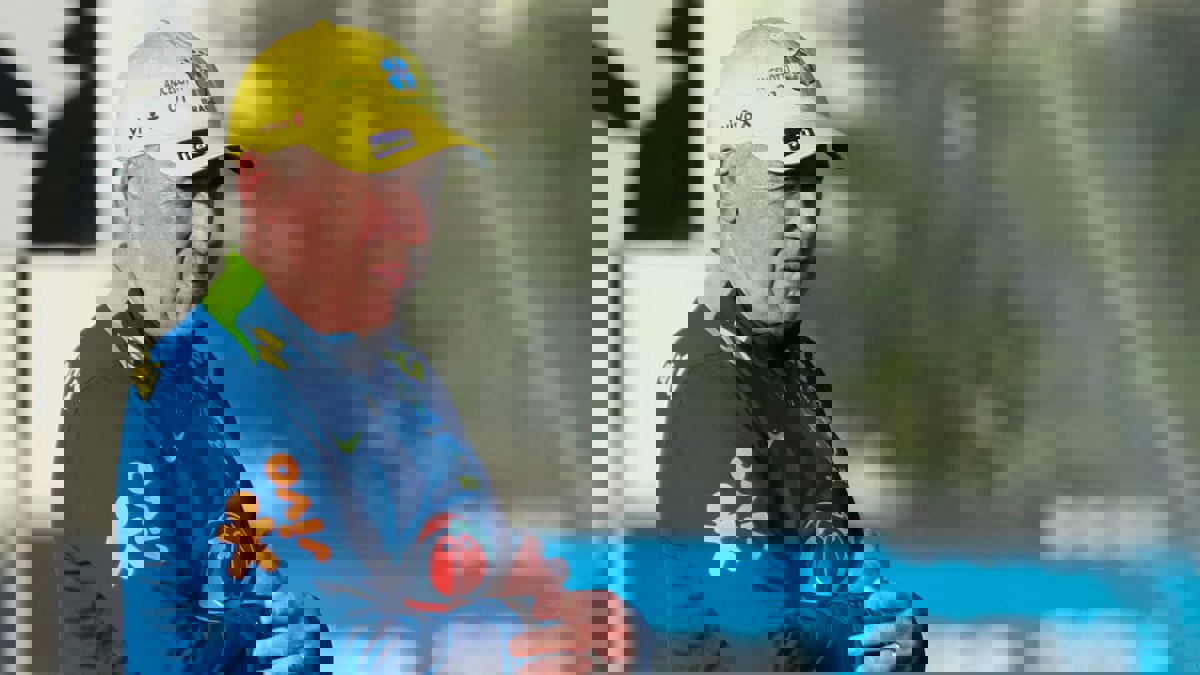 2202881
