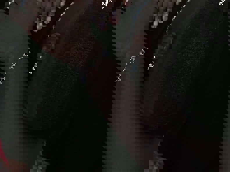 2203196