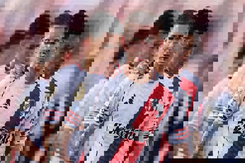 2203087