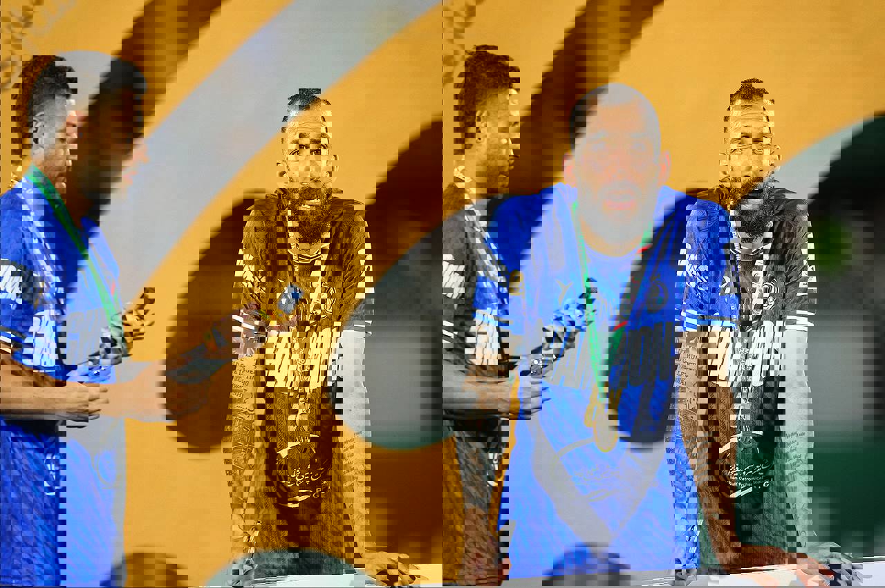 2203221