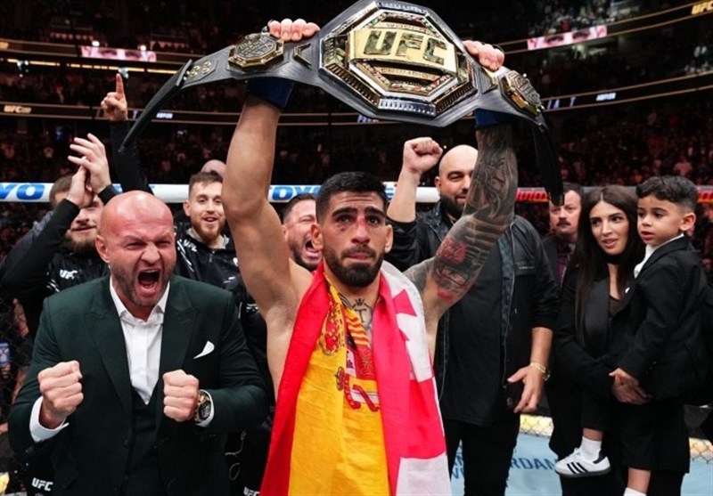 ایلیا توپوریا، قهرمان جدید دسته سبک‌وزن UFC