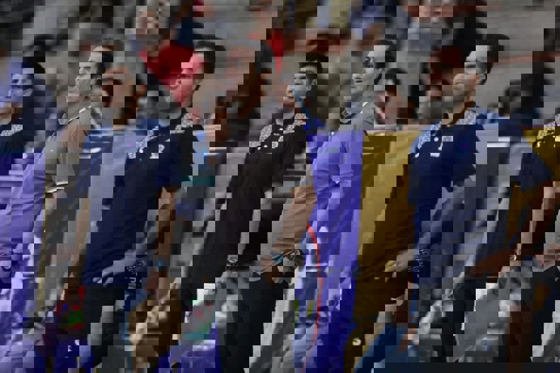 2203379