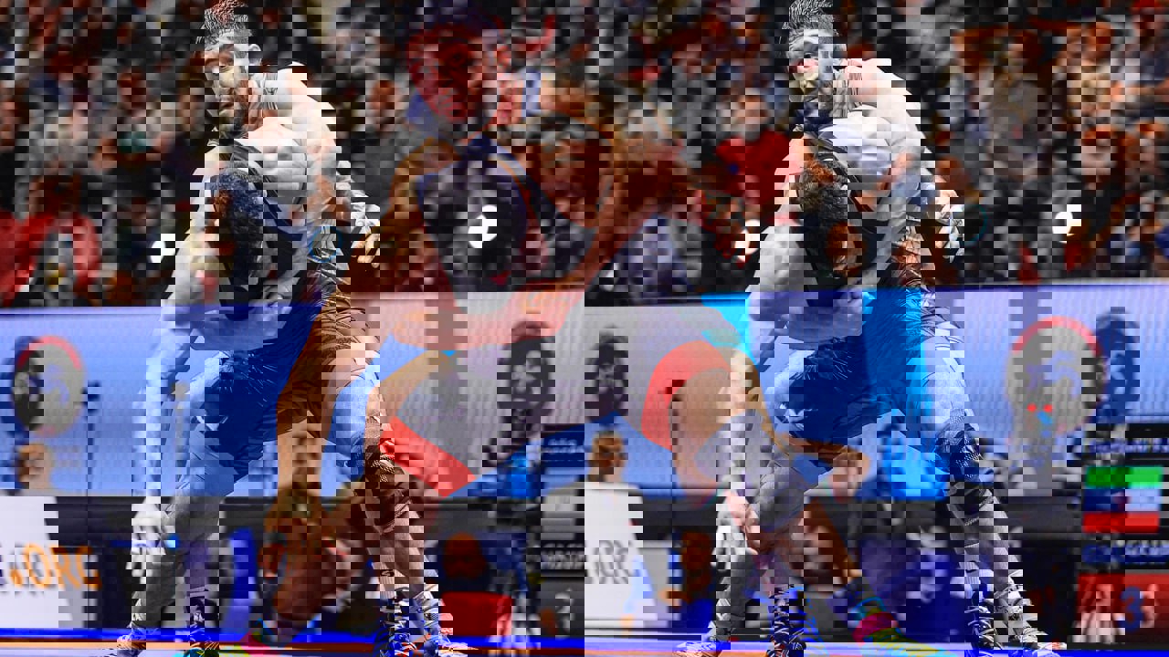 2203365