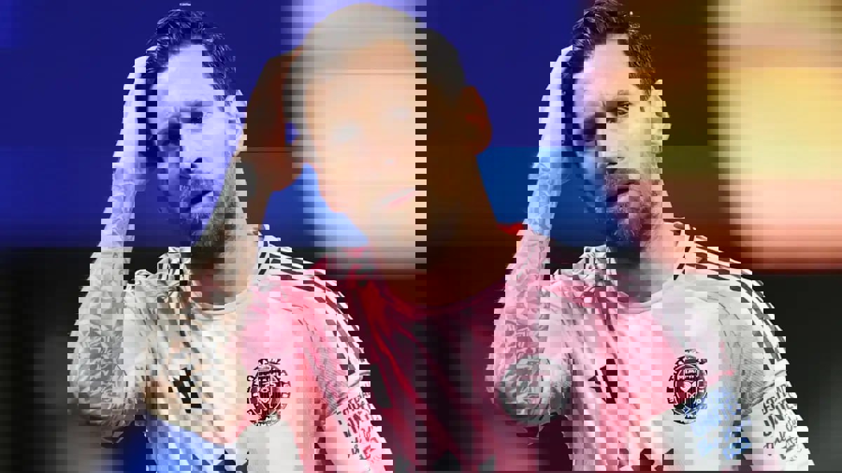 2203392