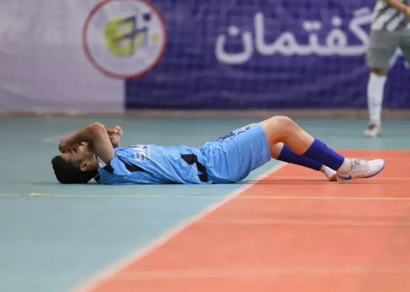 بخش‌های خصوصی زانو زده‌اند؛/ تیم لیگ برتری تهران پولی برای خرج کردن ندارد