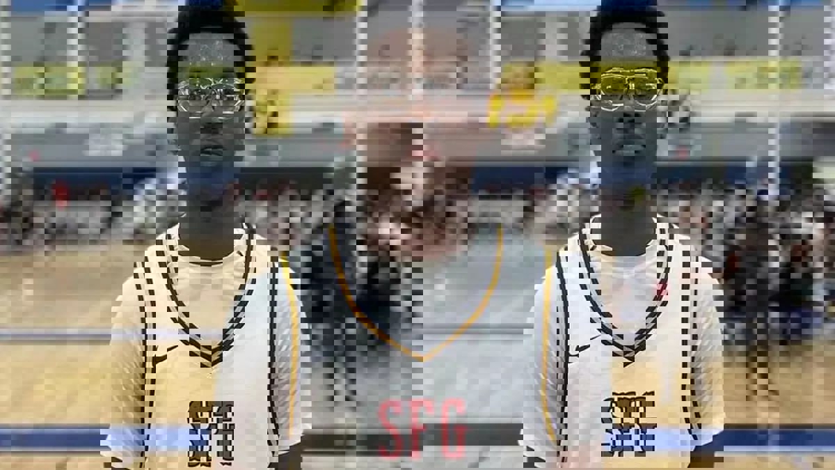 2203571