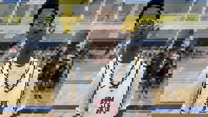 2203571