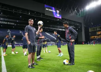 سه سرمربی خارجی آماده حضور در پرسپولیس!