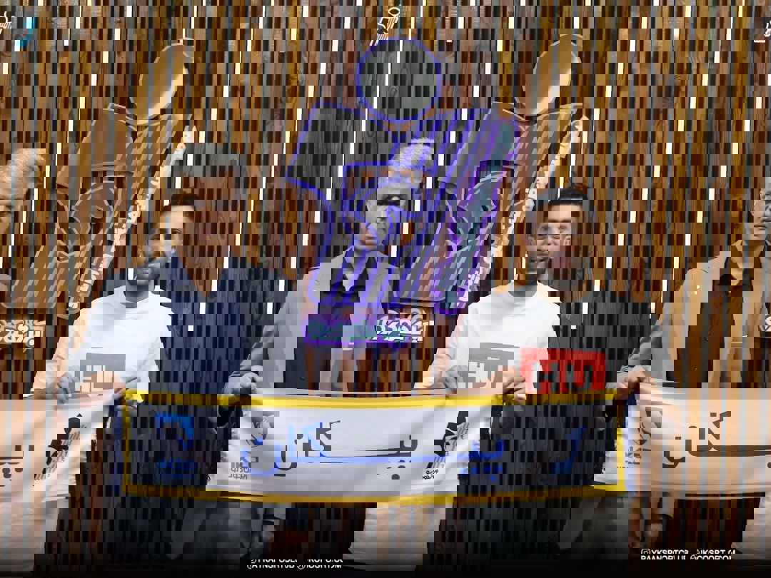 2203658