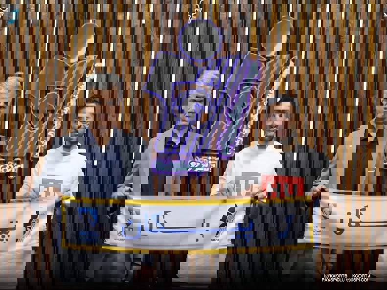 2203658