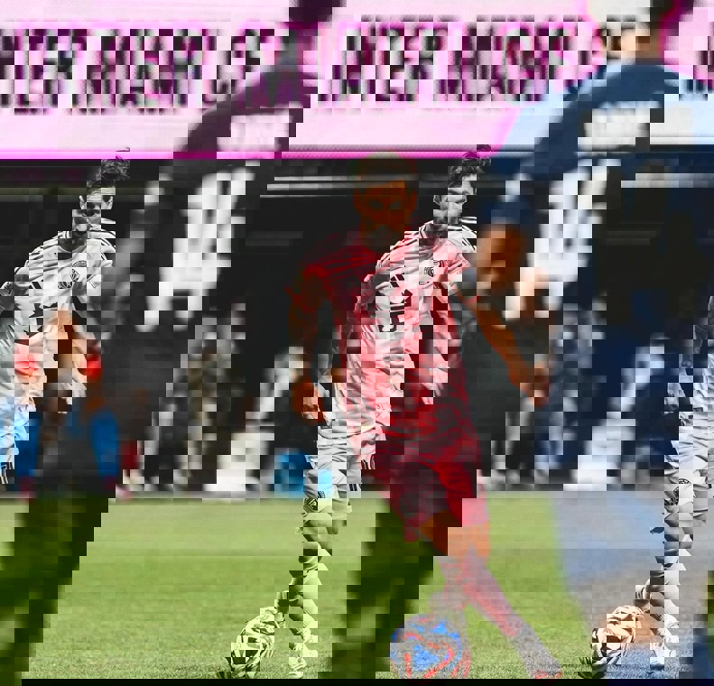 2203737