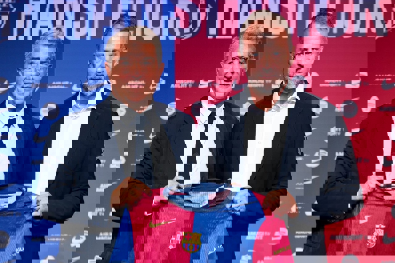 2203757