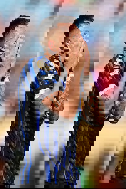 2203813
