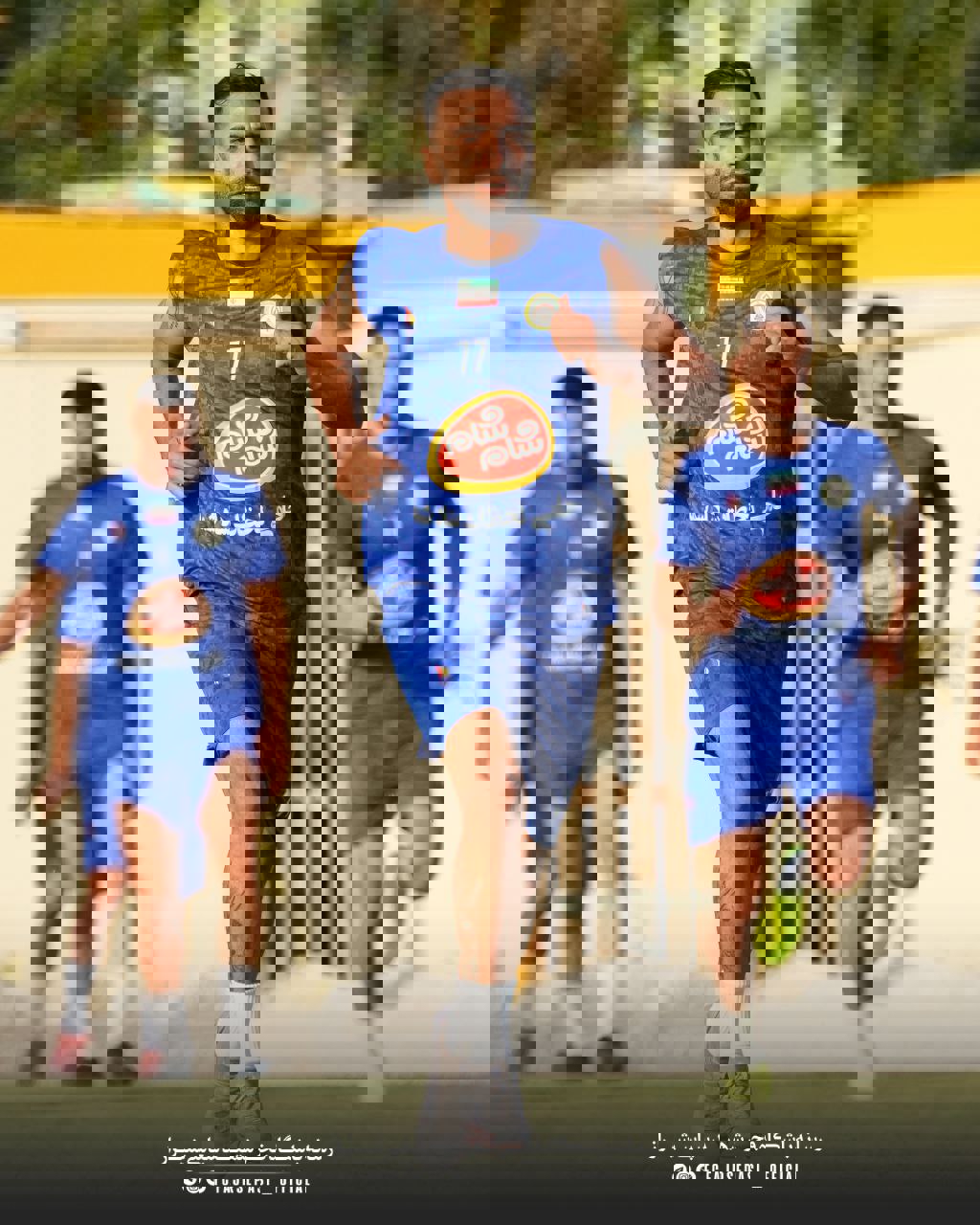 2204082