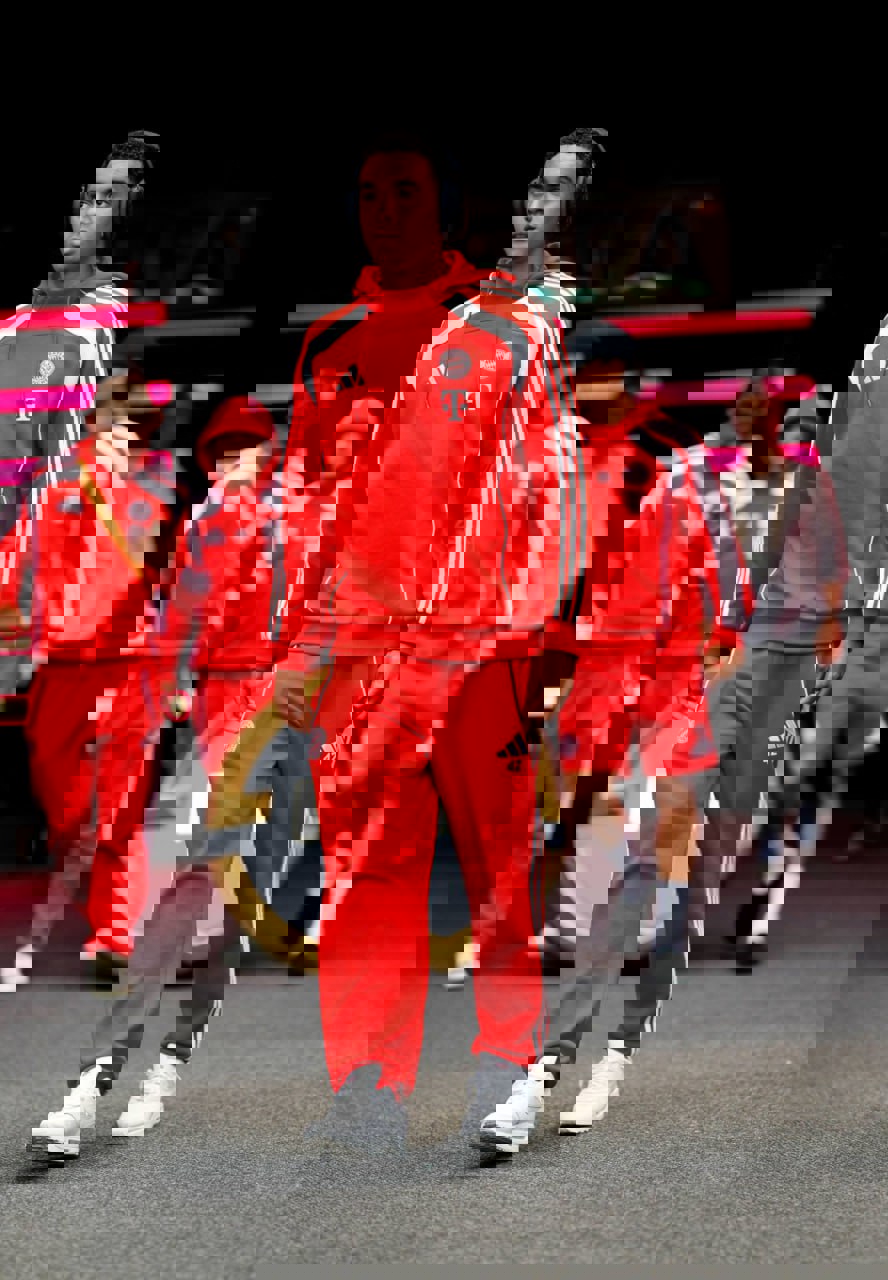 2203900