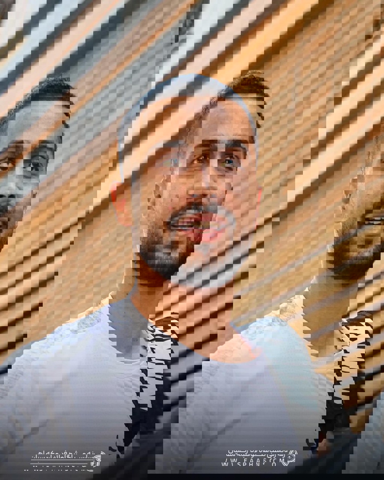 2203922