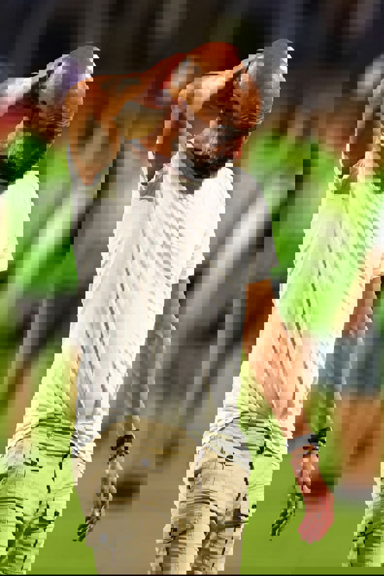 2203936