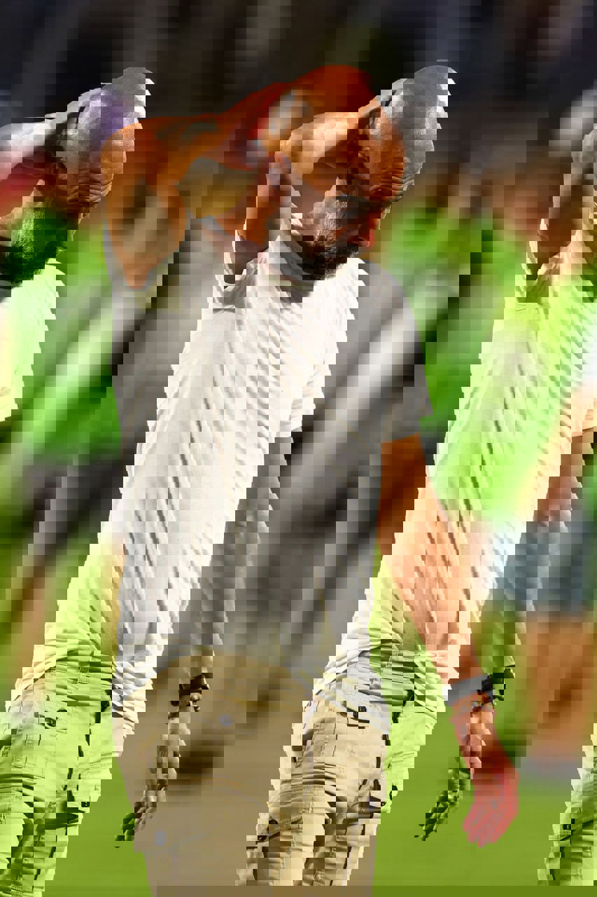 2203936
