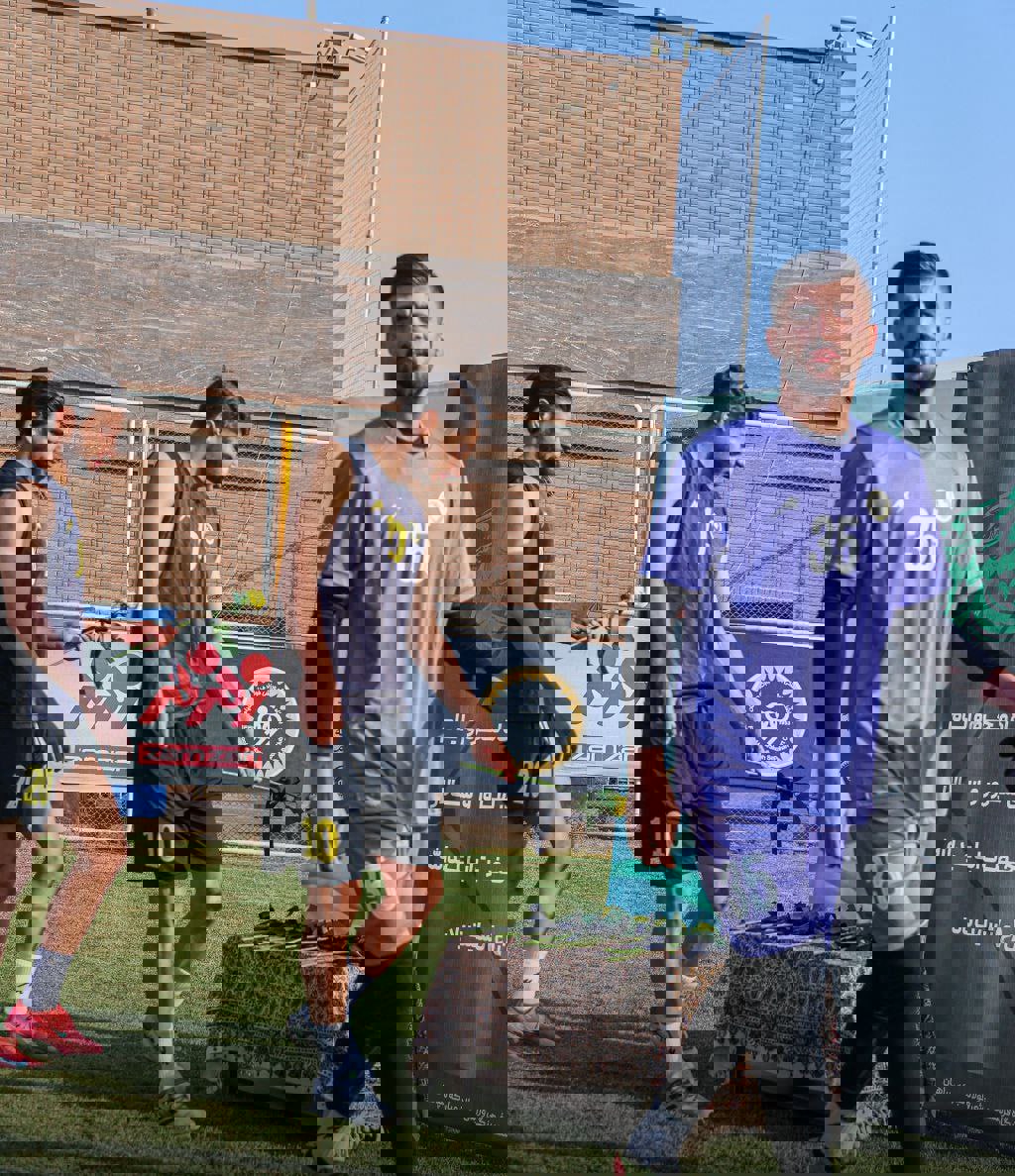 2203902