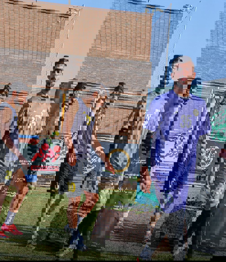 2203902