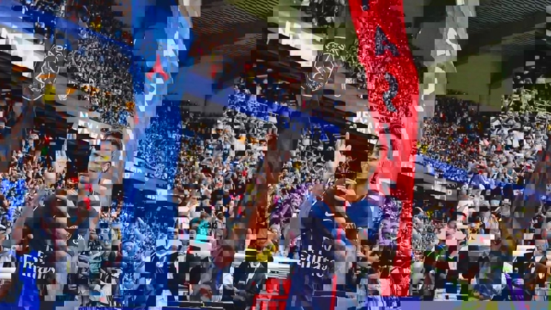 2203955