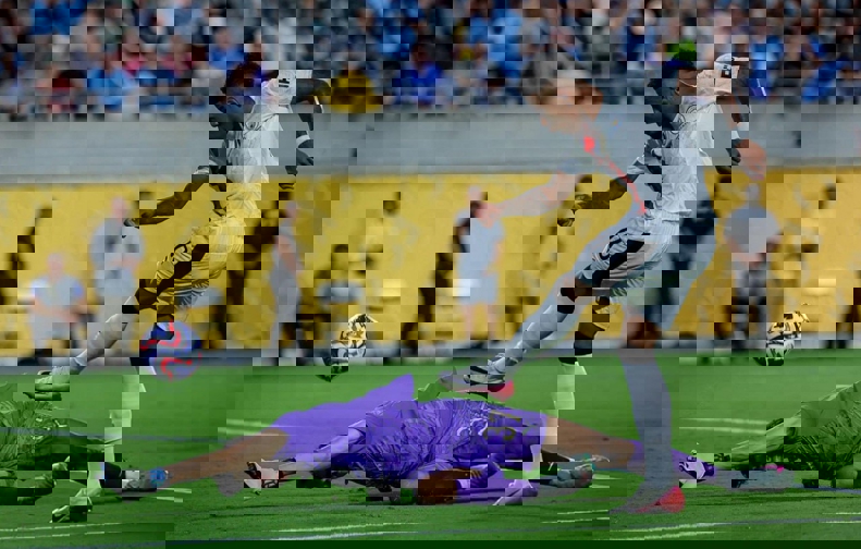2204012
