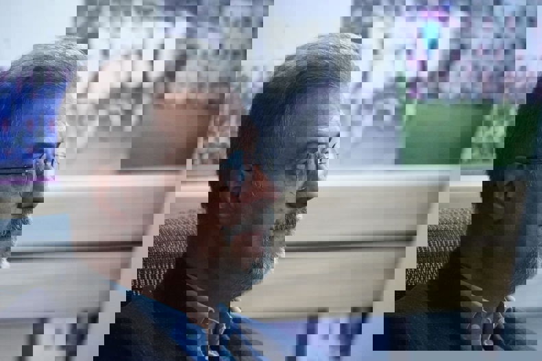 2203962