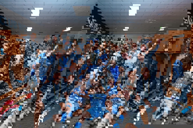 2203946
