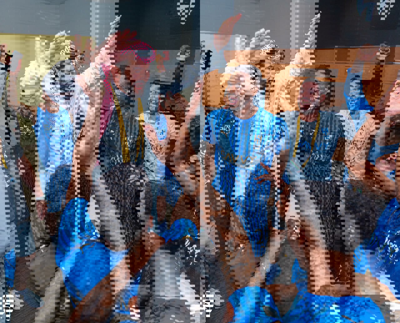 2203945