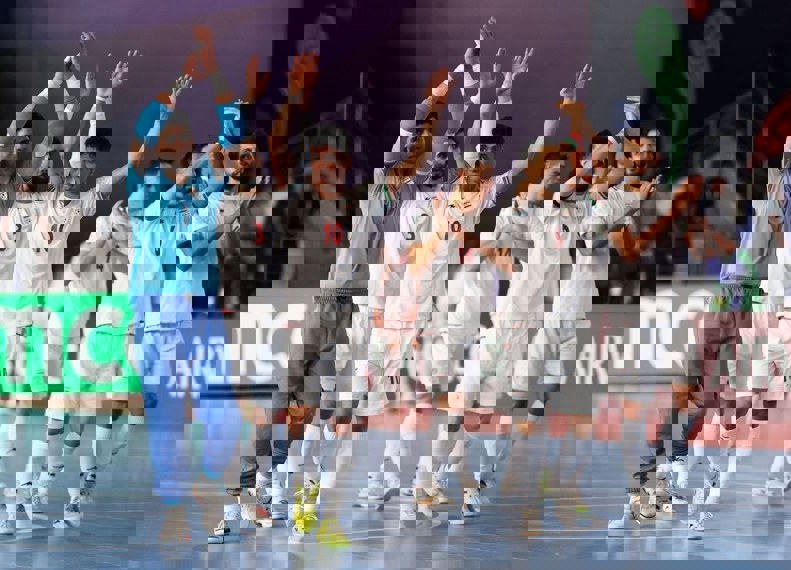 2204021