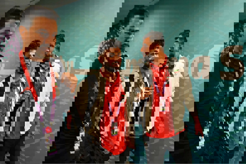 2203966