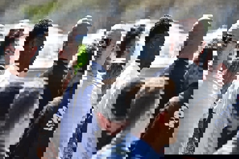 2204018