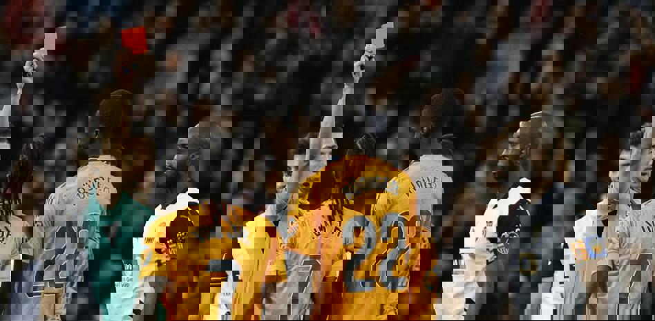 2204077