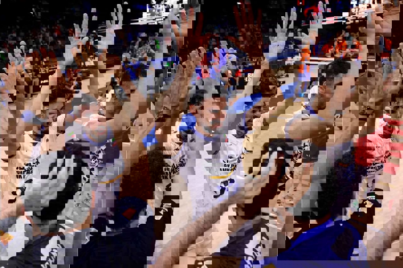 2204036