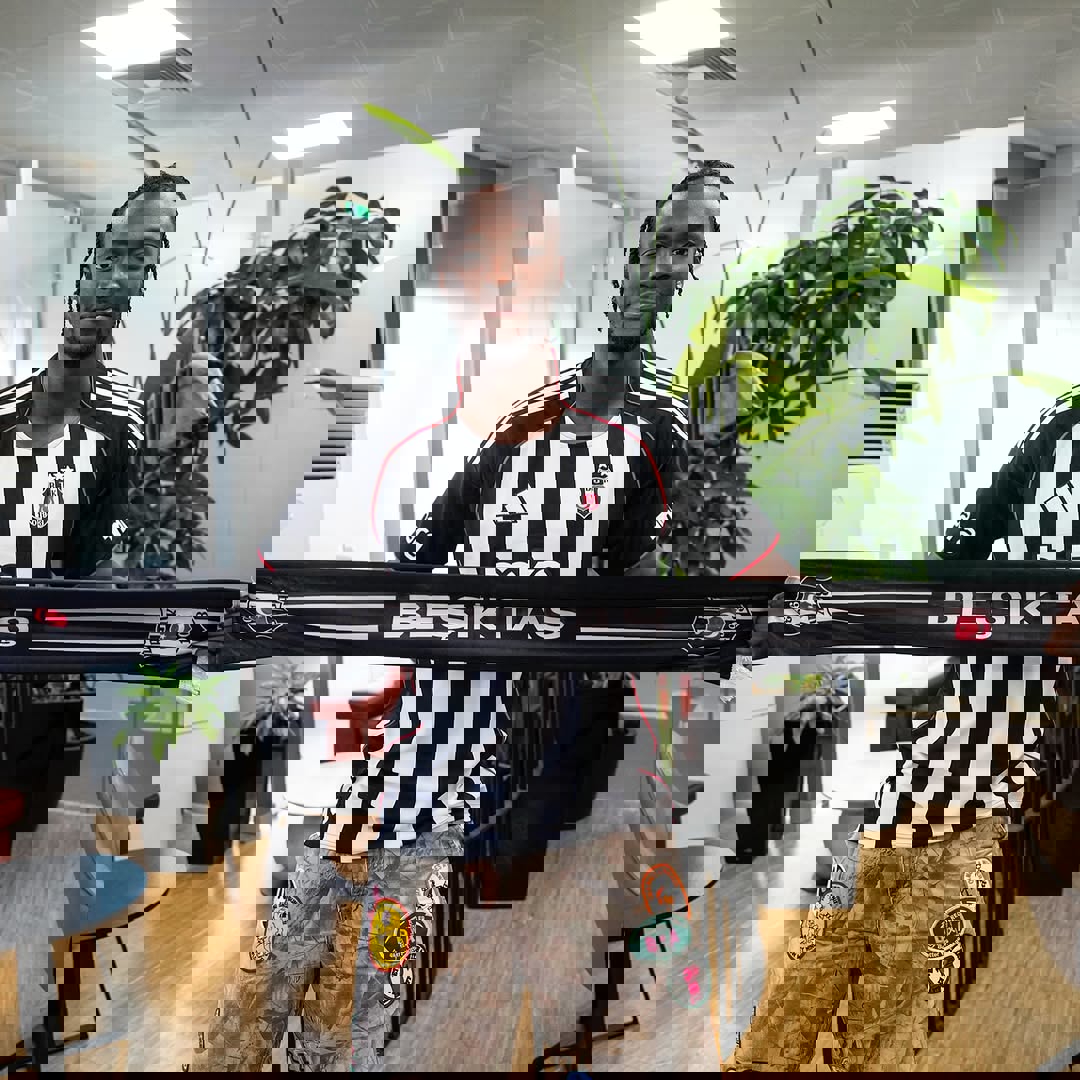 2204056