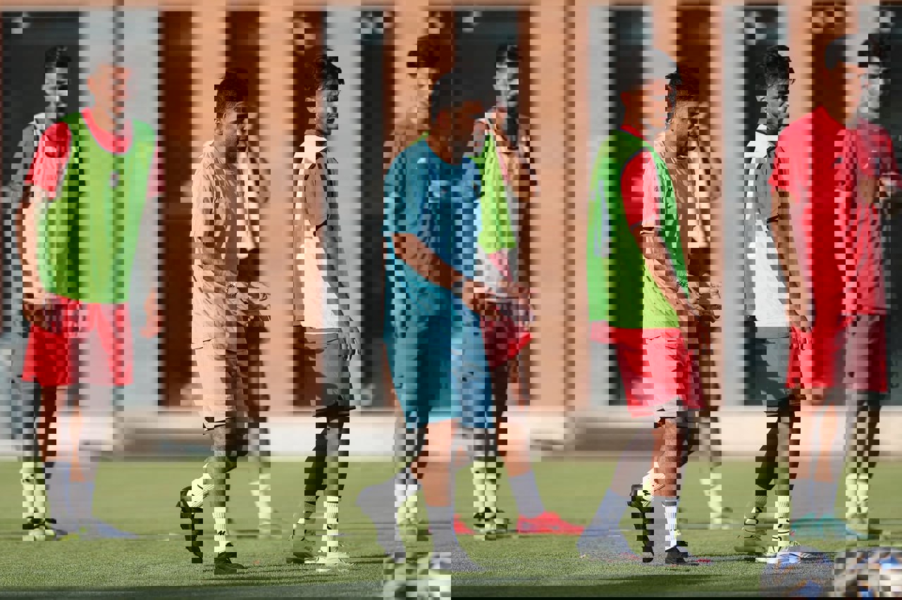 2204069