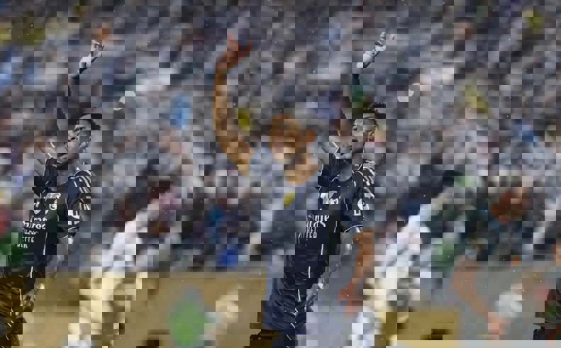 2204072