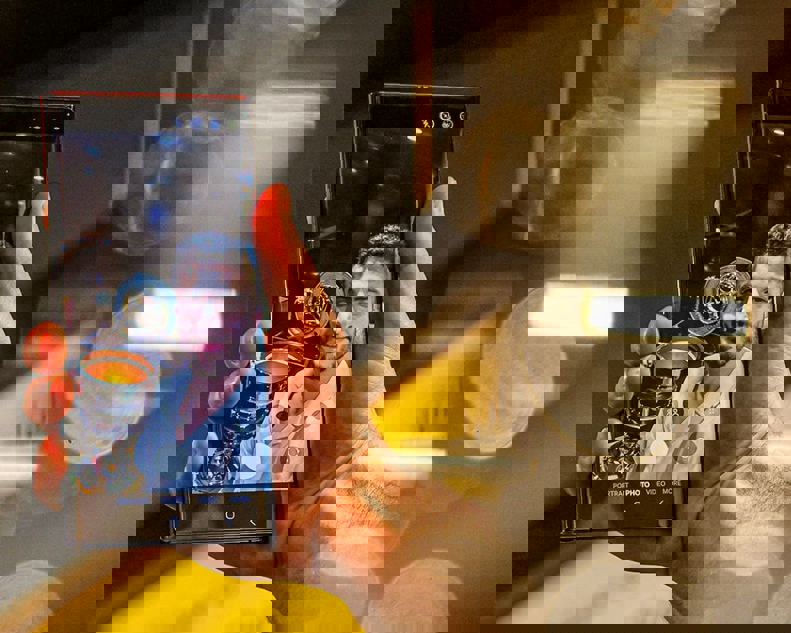 2204252