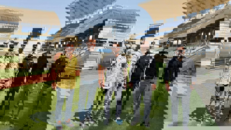 2204257