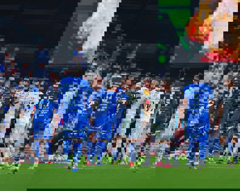 2204315