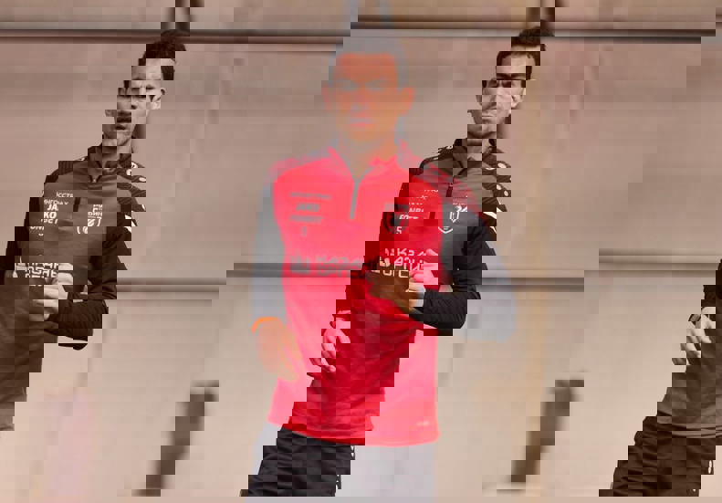 2204404