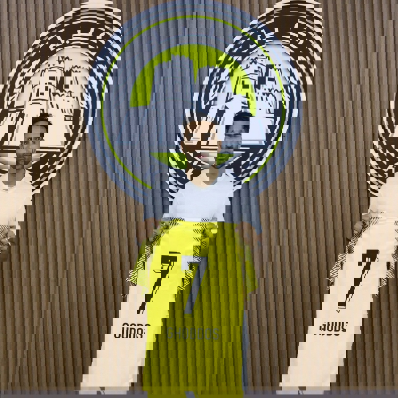 2204476