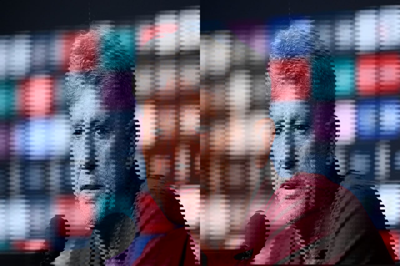 2204566