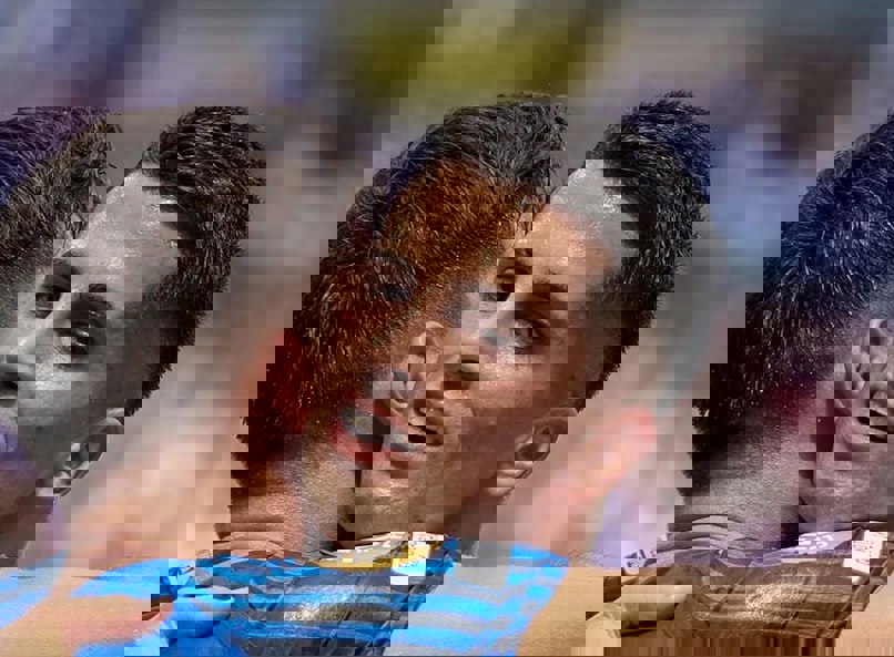 2204572
