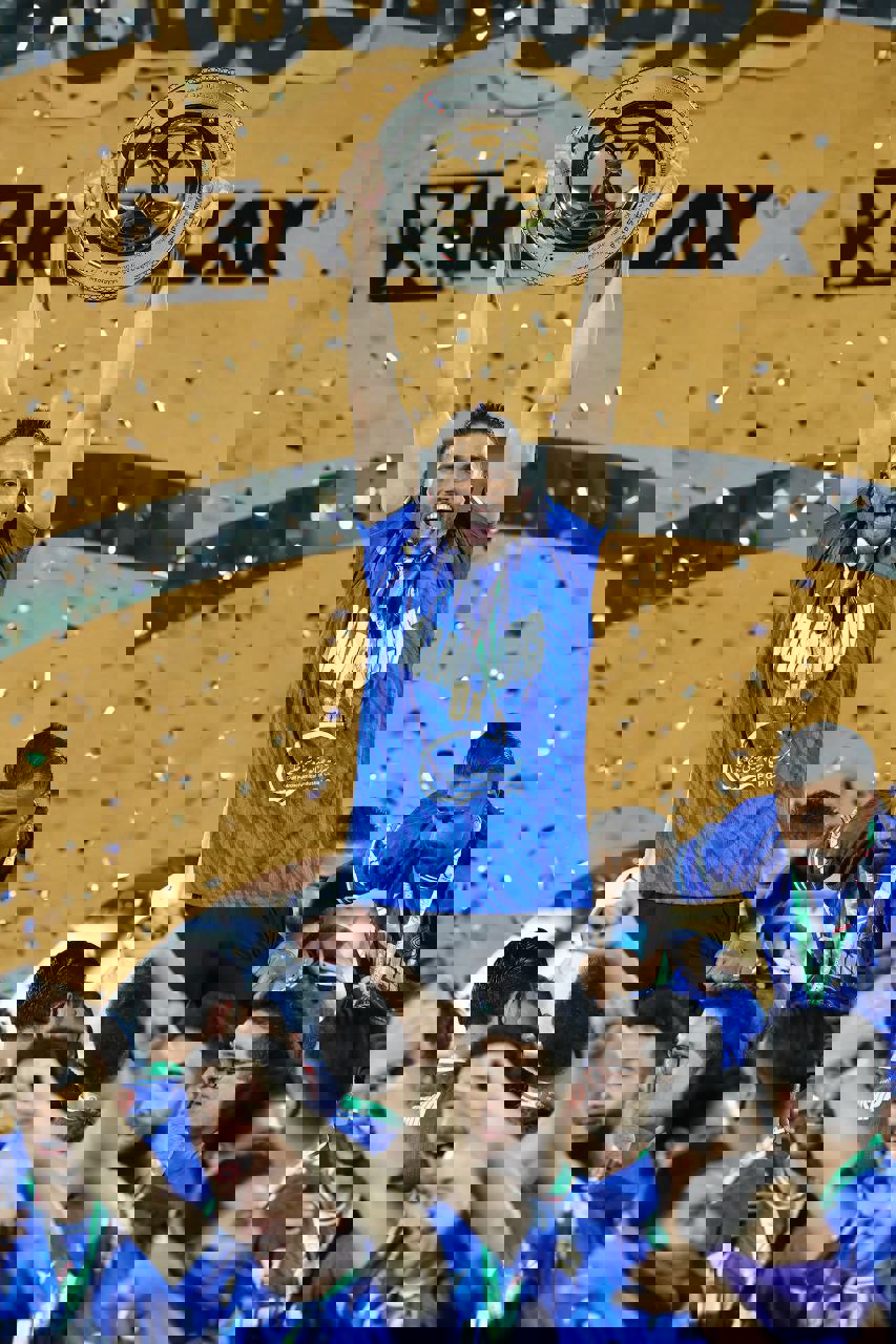 2204627