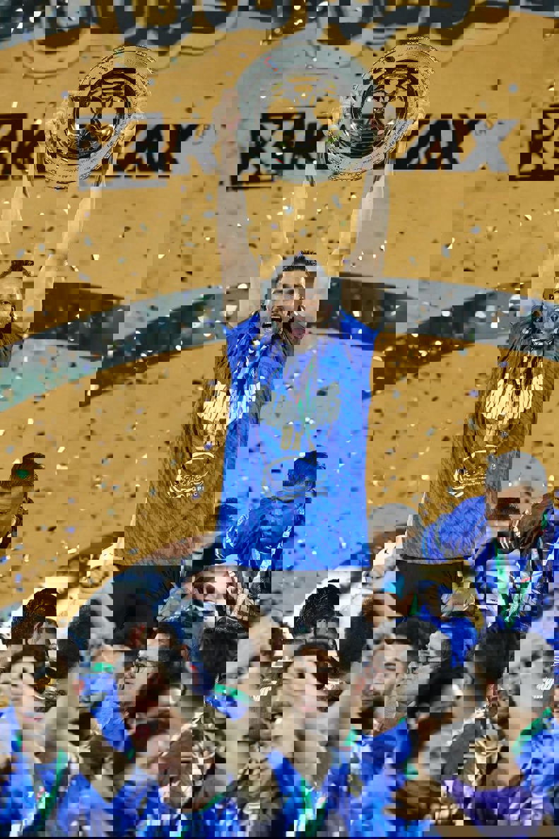 2204627