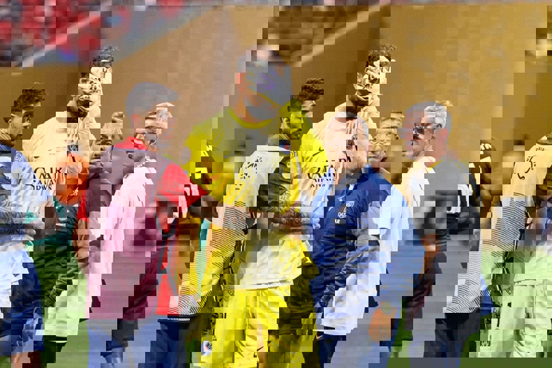 2205044