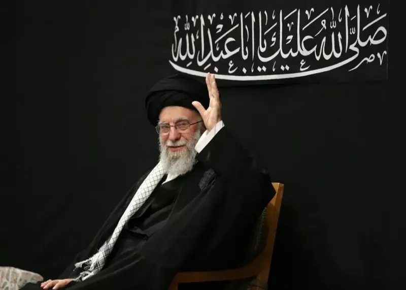 حضور رهبر انقلاب در مراسم عزاداری حسینی (عکس)