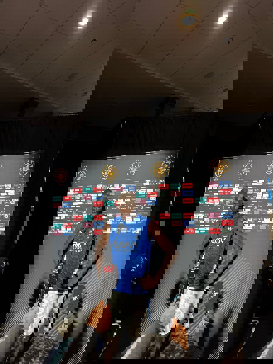 2204830