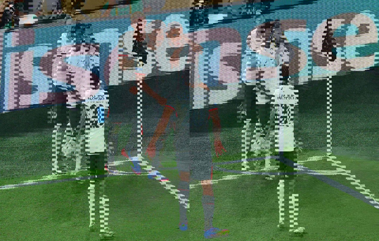 2204838